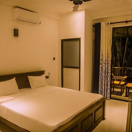 Mirissa Breeze Hotel Екстериор снимка