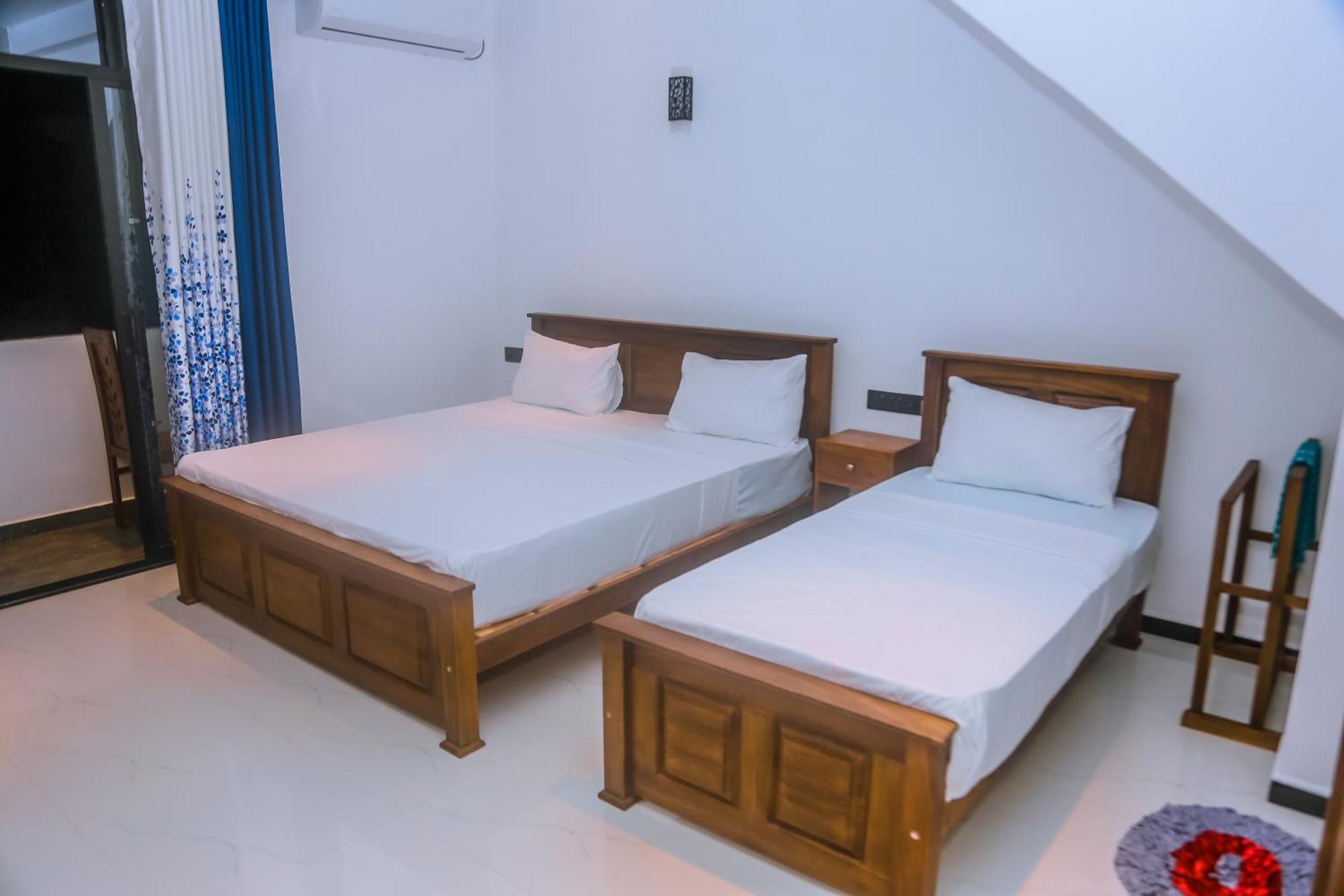 Mirissa Breeze Hotel Екстериор снимка