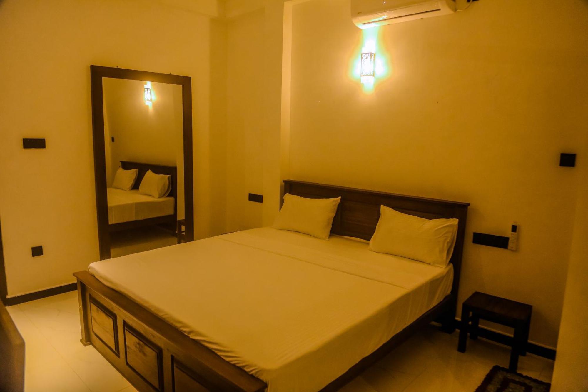 Mirissa Breeze Hotel Екстериор снимка