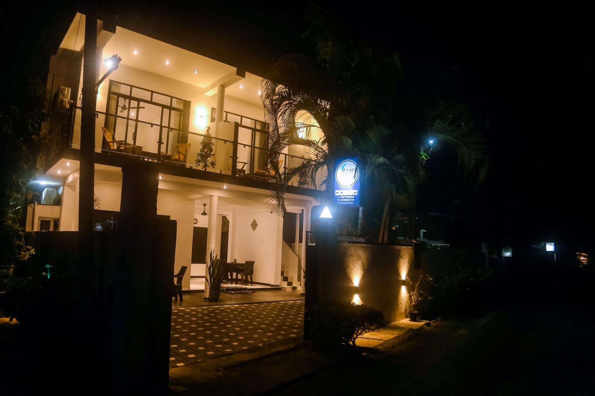 Mirissa Breeze Hotel Екстериор снимка