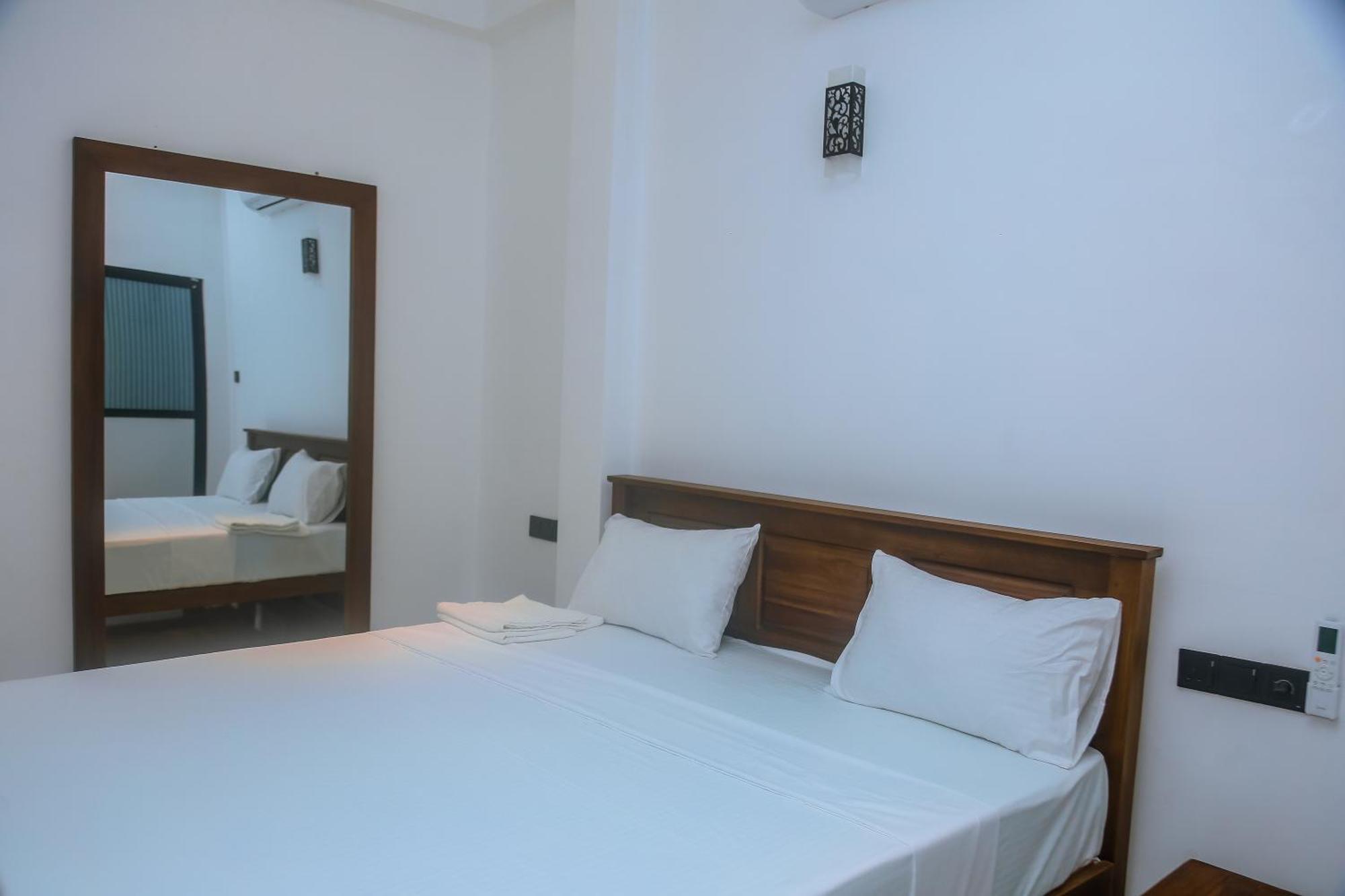 Mirissa Breeze Hotel Екстериор снимка