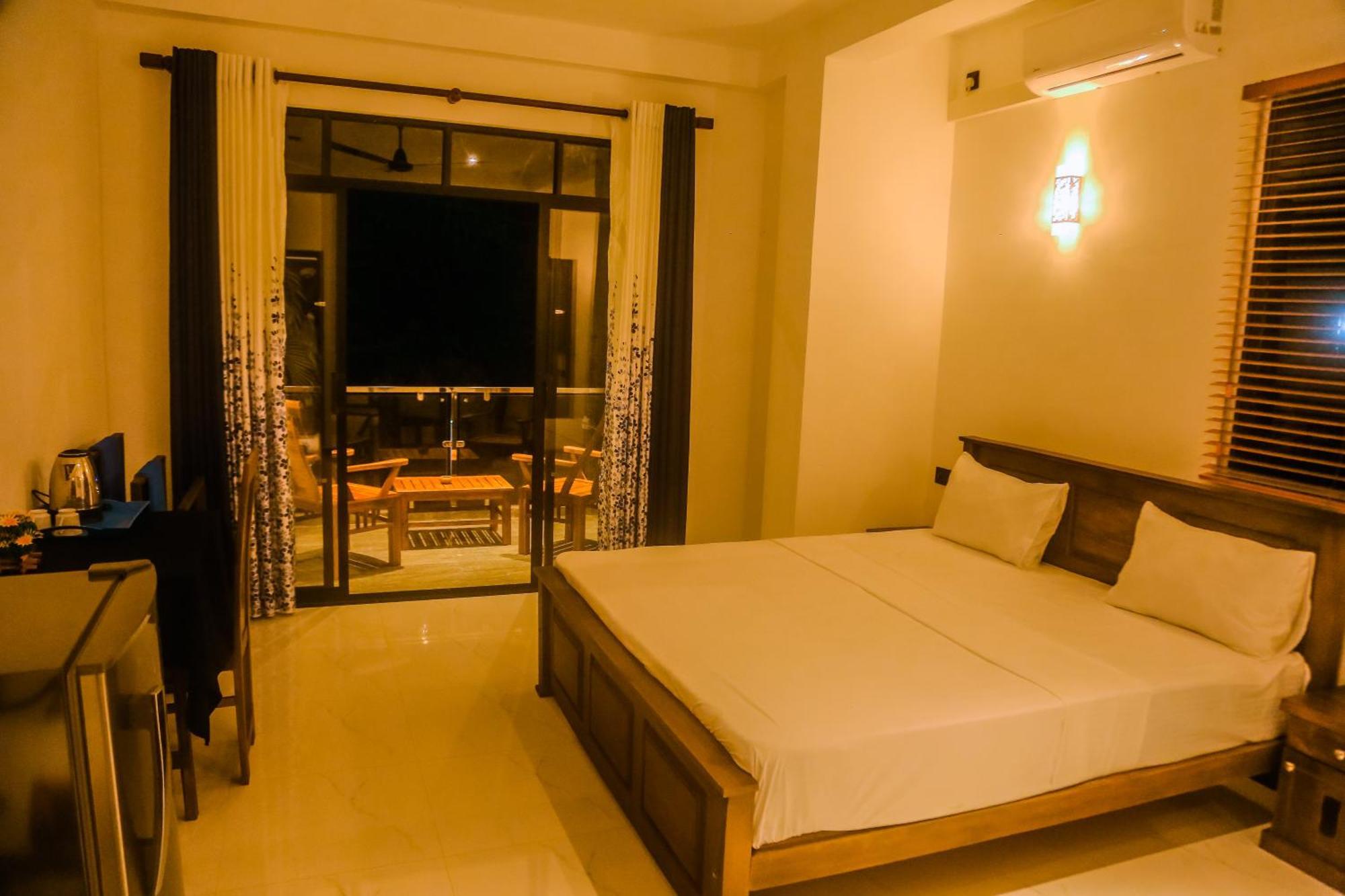 Mirissa Breeze Hotel Екстериор снимка